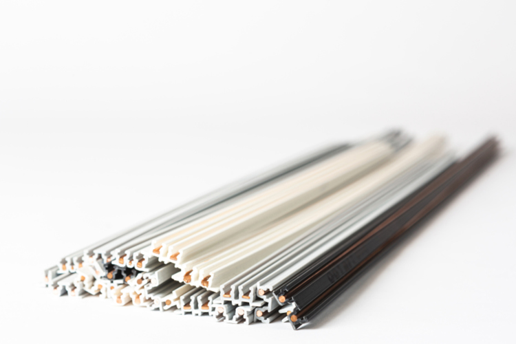 Primo diffusers and busbars